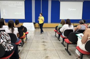 Foto - Capacitação de professores e funcionários