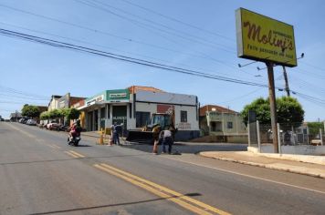 Foto - OBRAS EM VIAS PÚBLICAS, ESCOLA E ENTREGA DE VEÍCULO À SECRETARIA DE AGRICULTURA