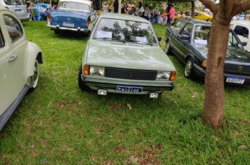 Foto - PRIMEIRO ENCONTRO DE CARROS ANTIGOS DE BANDEIRANTES 2023