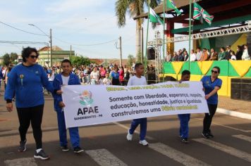 Foto - 7 DE SETEMBRO DE 2023 - CERIMONIAIS DA SEMANA DA PÁTRIA E DESFILE