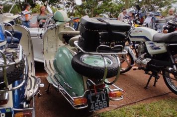 Foto - PRIMEIRO ENCONTRO DE CARROS ANTIGOS DE BANDEIRANTES 2023