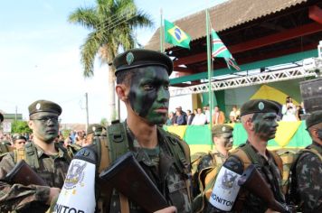 Foto - 7 DE SETEMBRO DE 2023 - CERIMONIAIS DA SEMANA DA PÁTRIA E DESFILE