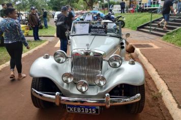 Foto - PRIMEIRO ENCONTRO DE CARROS ANTIGOS DE BANDEIRANTES 2023