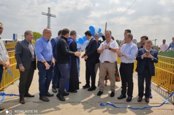 Foto - Inauguração da passarela do Santuário de São Miguel Arcanjo