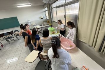 Foto - GRUPO FLORECER É RESULTADO DE PARCERIA FIRMADA ENTRE PREFEITURA E FACULDADE DE ENFERMAGEM DA UENP-CLM.