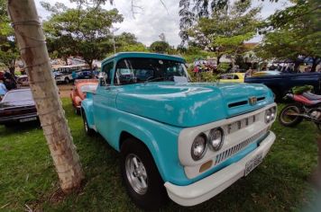 Foto - PRIMEIRO ENCONTRO DE CARROS ANTIGOS DE BANDEIRANTES 2023