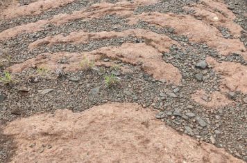 Foto - SOCIEDADE GEOLÓGICA DO BRASIL - LAVA EM CORDAS, BANDEIRANTES-PR2023