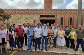 Foto - OBRAS EM VIAS PÚBLICAS, ESCOLA E ENTREGA DE VEÍCULO À SECRETARIA DE AGRICULTURA