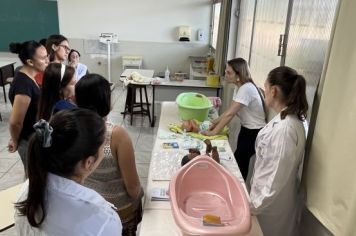 Foto - GRUPO FLORECER É RESULTADO DE PARCERIA FIRMADA ENTRE PREFEITURA E FACULDADE DE ENFERMAGEM DA UENP-CLM.