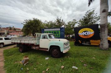 Foto - PRIMEIRO ENCONTRO DE CARROS ANTIGOS DE BANDEIRANTES 2023