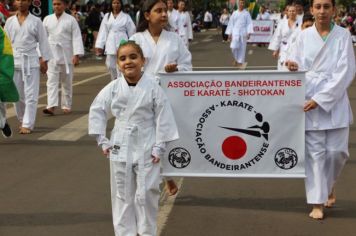 Foto - 7 DE SETEMBRO DE 2023 - CERIMONIAIS DA SEMANA DA PÁTRIA E DESFILE