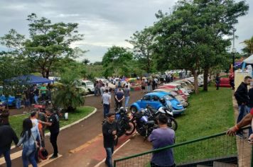 Foto - PRIMEIRO ENCONTRO DE CARROS ANTIGOS DE BANDEIRANTES 2023