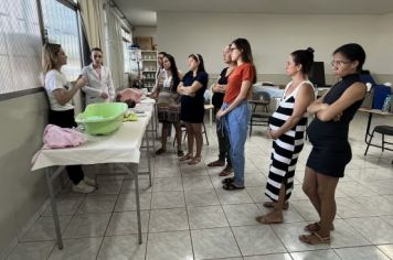 Foto - GRUPO FLORECER É RESULTADO DE PARCERIA FIRMADA ENTRE PREFEITURA E FACULDADE DE ENFERMAGEM DA UENP-CLM.