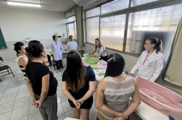 Foto - GRUPO FLORECER É RESULTADO DE PARCERIA FIRMADA ENTRE PREFEITURA E FACULDADE DE ENFERMAGEM DA UENP-CLM.