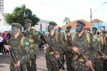 Foto - 7 DE SETEMBRO DE 2023 - CERIMONIAIS DA SEMANA DA PÁTRIA E DESFILE