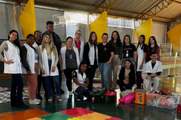 BRINQUEPED DA UENP LEVA ALEGRIA E APRENDIZADO ATRAVÉS DO BRINCAR PARA CRIANÇAS DE BANDEIRANTES