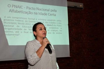 Educação Municipal realiza abertura do PNAIC