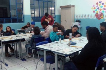 Pais de alunos do ‘Futuro Integral’ participam de oficina de aprendizagem