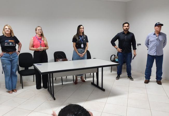 SECRETARIA DE TURISMO, SECRETARIA DO TRABALHO, QUALIFICAÇÃO E RENDA DO ESTADO EM CONJUNTO COM A PREFEITURA SE REÚNEM PARA TRILHAR PROJETO TURÍSTICO DE BANDEIRANTES