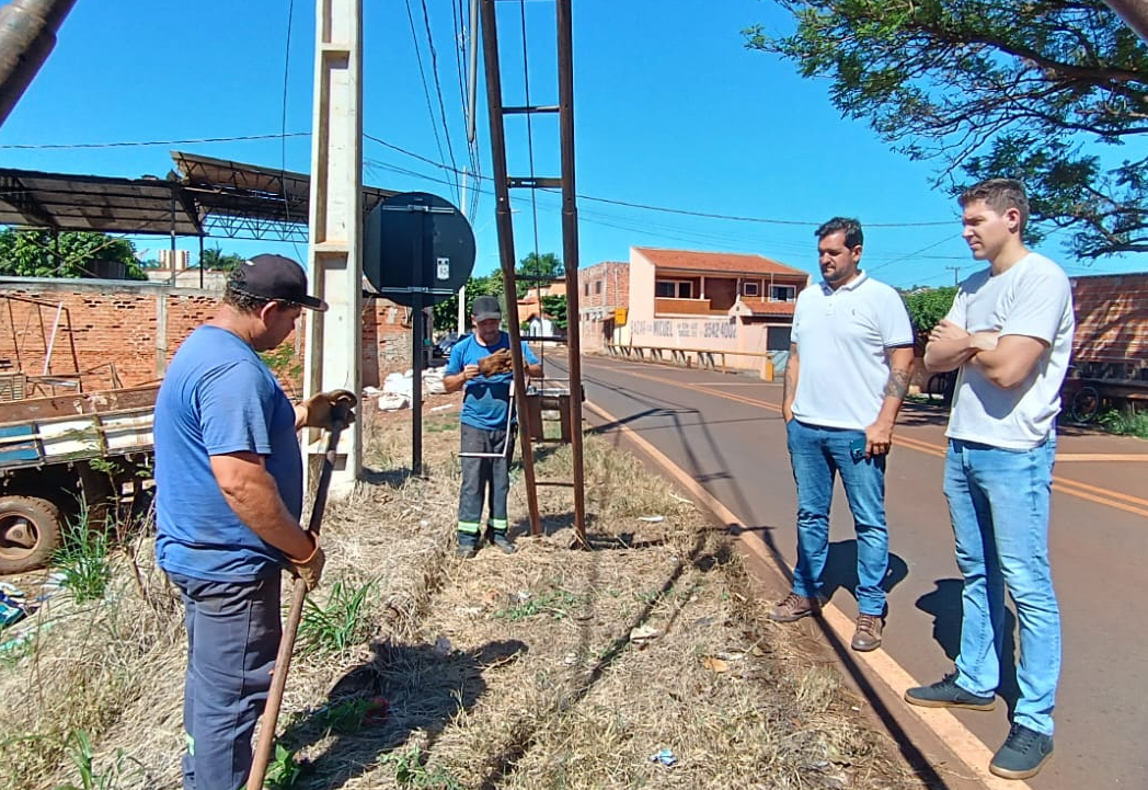 PREFEITURA DE BANDEIRANTES REALIZA SONDAGEM PARA OBRAS DE DRENAGEM NA VILA UNIÃO
