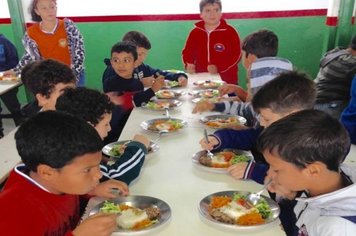 Merenda escolar: Qualidade reflete no desempenho do aluno em sala de aula