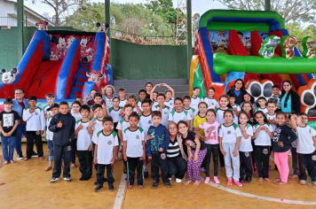 BANDEIRANTES VIVE SEMANA MÁGICA: CIDADE GARANTE GRANDE ESTRUTURA DE BRINQUEDOS E INVESTE EM MEMÓRIAS ATRAVÉS DO CARINHO E DA DIVERSÃO 