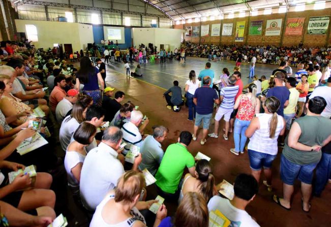 Festa das Nações é encerrada com Show de Prêmios